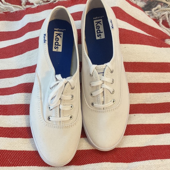 Keds Champion Women’s Canvas Tennis Shoes Size 6.5  NWOB - Picture 7 of 9